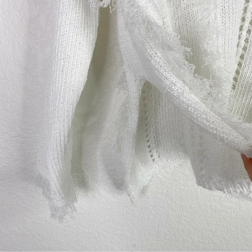 Moon River White Open Knit Fringe Pullover Sweater